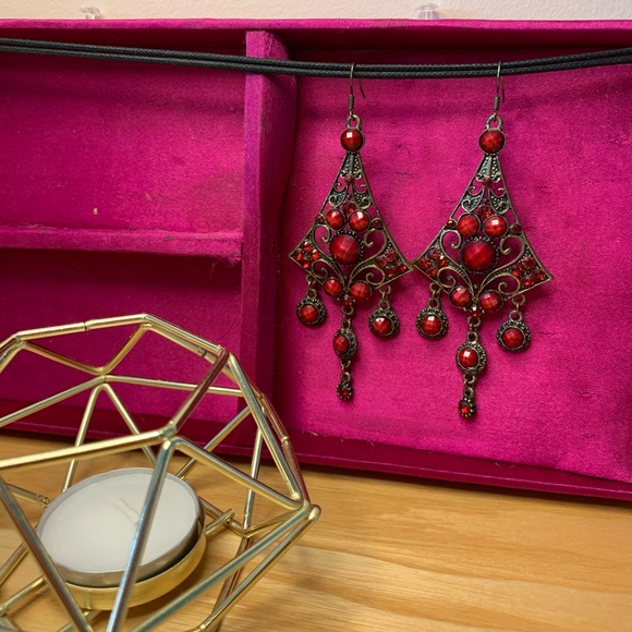 Dangling & Daring Triple Earring Set! - Picture 7 of 10